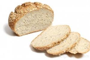 Fortune telling for today using bread crumbs